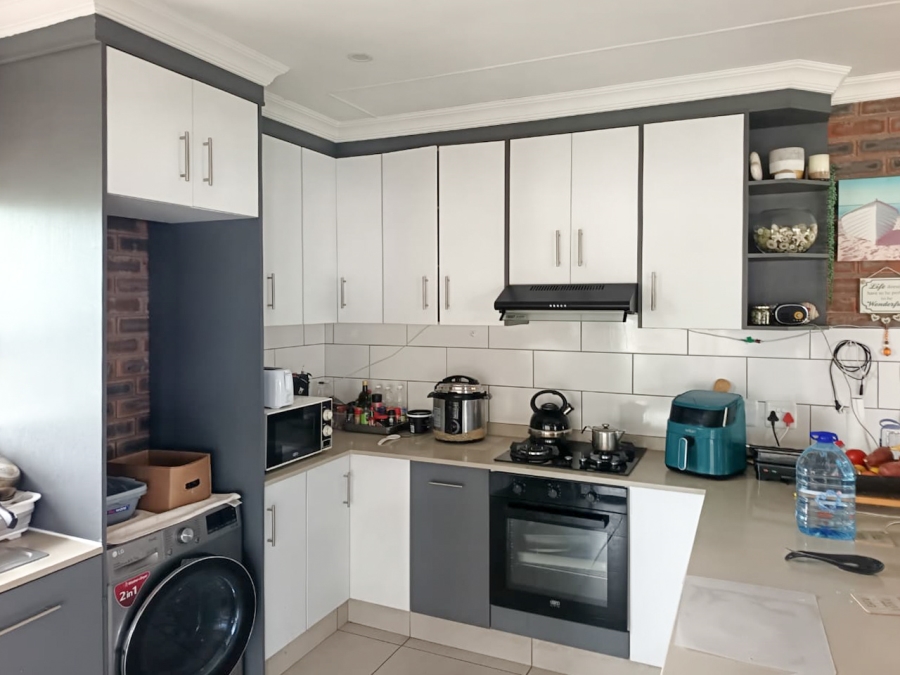 7 Bedroom Property for Sale in Dana Bay Western Cape